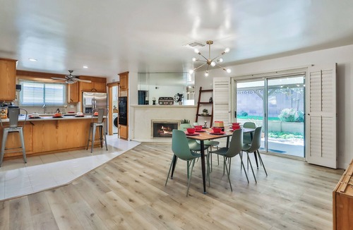 West Hills House | Cozy Pet friendly Home in West Hills Great for Travel Professionals Palisades
