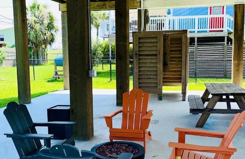 Jamaica Beach House | Cozy retreat w/stunning views,few steps fr beach