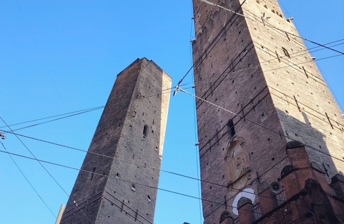 Historic Center Cabin | Cozy rooming house in the historic center of Bologna.