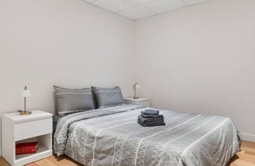 Upper Lonsdale House | Cozy Studio for whole Family | North Vancouver