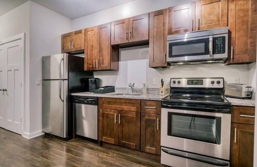 Music Row Apartment | CozySuites Music Row Classy 1BR in Nashville! 24