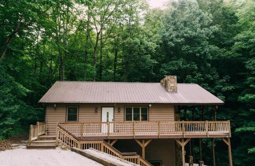 Stanton House | Creekside Oasis!