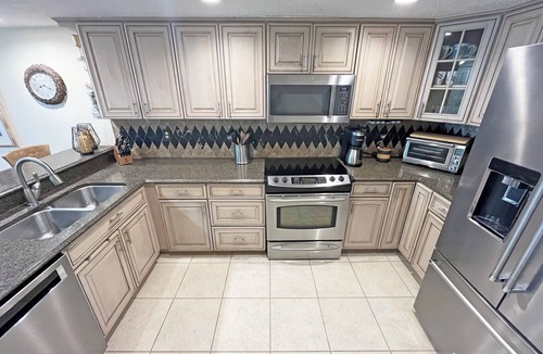 Crescent Beach Condo | Crescent Beach I-14 Four Winds Condo