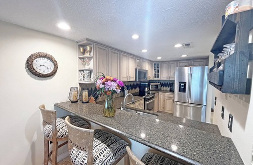Crescent Beach Condo | Crescent Beach I-14 Four Winds Condo