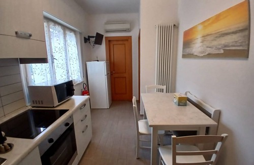 Pinarella Apartment | CV008 - Cervia, renovated three-room apartment on the seafront