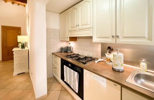 Peccioli Apartment | Da Vinci entire space in the heart of Tuscany
