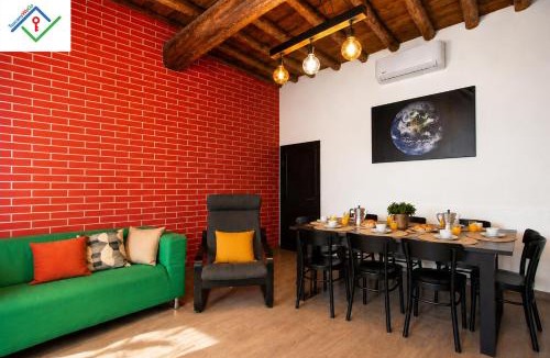 Florence Apartment | Dal Tramonto all'Alba - Intera Casa a Firenze - 7 Ospiti, 3 Camere, 2 Bagni, Parcheggi Gratuiti - Bus, Treno, Aeroporto