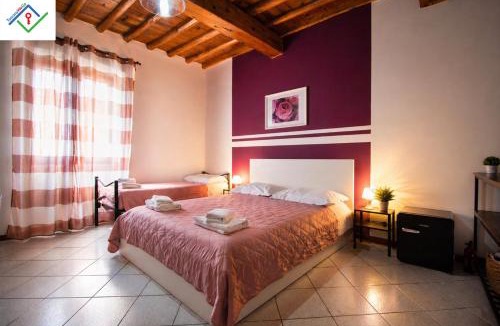 Florence Apartment | Dal Tramonto all'Alba - Intera Casa a Firenze - 7 Ospiti, 3 Camere, 2 Bagni, Parcheggi Gratuiti - Bus, Treno, Aeroporto