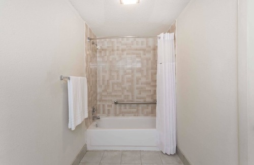 Winston - Salem Hotel | Days Inn by Wyndham Winston Salem North