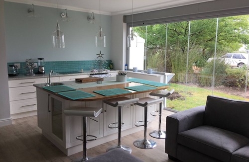 Stellenbosch Cabin | De Zalze Luxury 2 bed Lodge Loft
