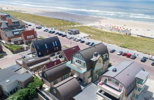 Egmond aan Zee Apartment | De Zeeparel by Interhome