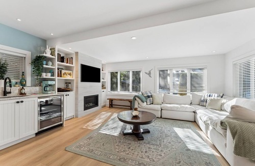 Deep Cove House | Deep Cove Ripple Retreat