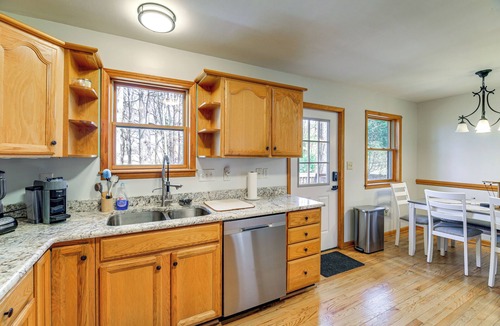 Sparta House | Deer River Retreat: Cabin Feel w/Modern Touches