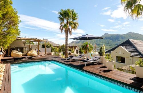Scott Estate Villa | Défren House - Villa with panoramic view and pool, optional housekeeping and private service in Hout Bay