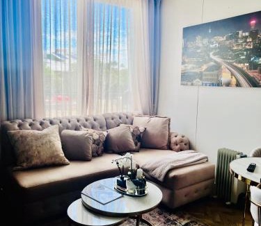 Greater Johannesburg Metropolitan Area Apartment | Deluxe on One