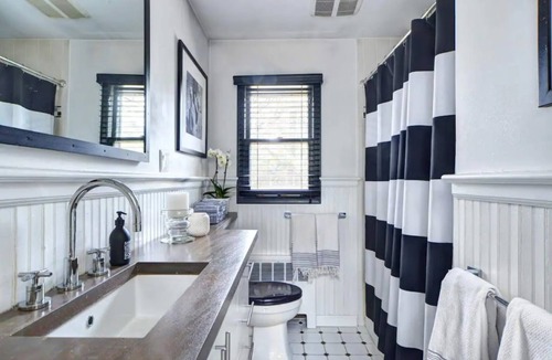 Sag Harbor House | Designer 4-bedroom & 2.5 bathroom home w/ pool in Sag Harbor