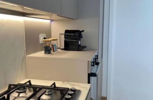 Empoli Apartment | Designer Apt King Bed Free Parking Florence 20 minutes