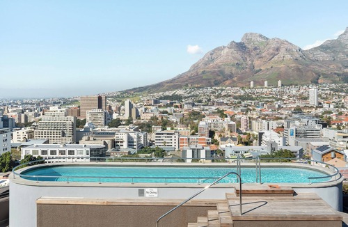 Bo'Kaap Apartment | Designer Bo Kaap Studio | Communal Pool