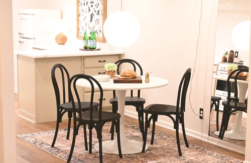 Kingman Park Apartment | Designer Capitol Hill Guesthouse—Prime Location, Walkable + Free Parking
