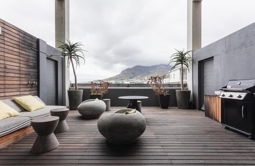 Cape Town City Centre Apartment | Designer Loft on Upper Bree with Table Mountain Views