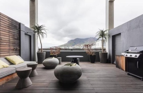 Cape Town City Centre Apartment | Designer Loft on Upper Bree with Table Mountain Views