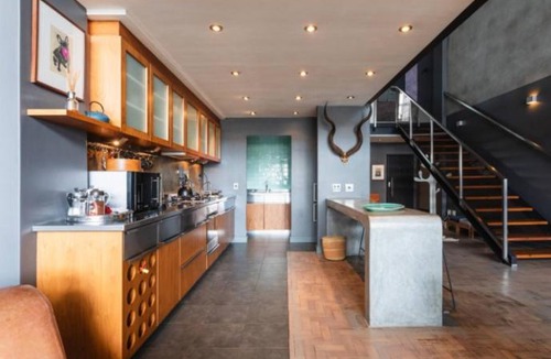 Cape Town City Centre Apartment | Designer Loft on Upper Bree with Table Mountain Views