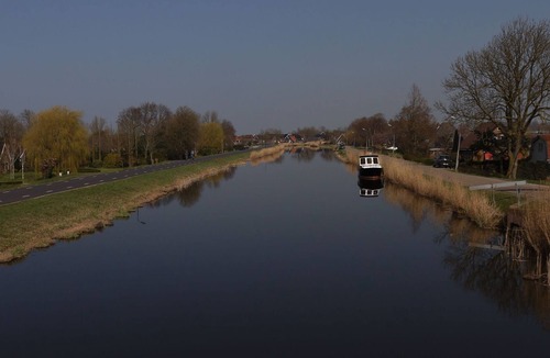 Hensbroek Ski Chalet | Detached chalet with beautiful terrace, near Alkmaar