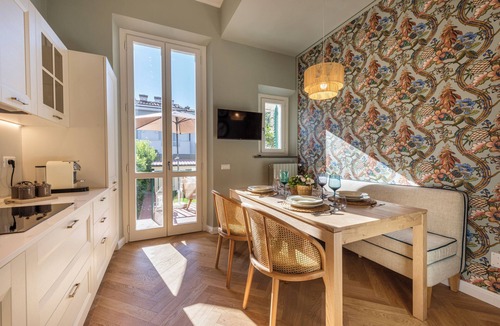 Santo Spirito Apartment | "Dimora San Frediano" - Luxurious Oltrarno’s jewel with patio and garden