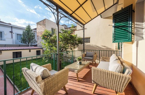 Santo Spirito Apartment | "Dimora San Frediano" - Luxurious Oltrarno’s jewel with patio and garden