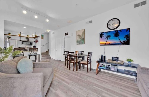 Venetian Bay Villages House | Disney-Themed Townhouse: 4BR, Resort Pools & Near Theme Parks!