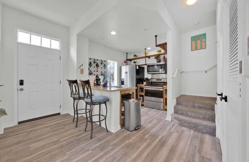 Venetian Bay Villages House | Disney-Themed Townhouse: 4BR, Resort Pools & Near Theme Parks!