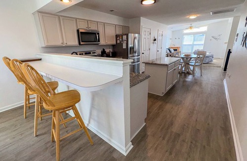 Carolina Dunes House | DOLPHIN DUNES - 7 BR Oceanside Retreat In DUCK - Pool, Dogs allowed