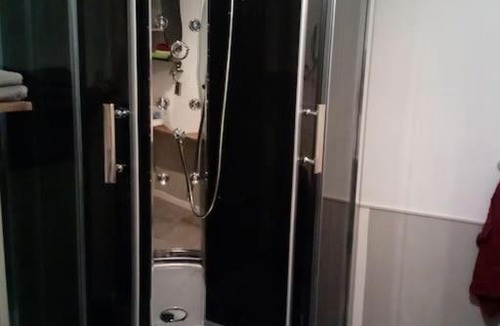 Villard-sur-Doron Apartment | Donjon Savoie France BDSM et libertinage