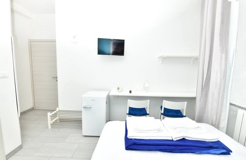 San Lazzaro di Savena House | Double room with private bathroom