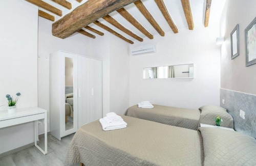 San Leonardo House | Double /Single rooms with private bathroom