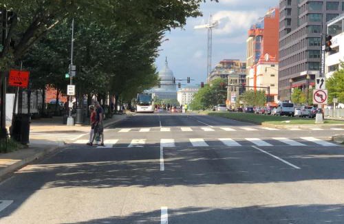 Navy Yard House | Downtown house w on-site parking walk to museums, US Capital Scap