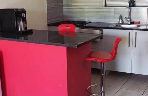 Krugersdorp North House | DreamWest Living Guesthouse