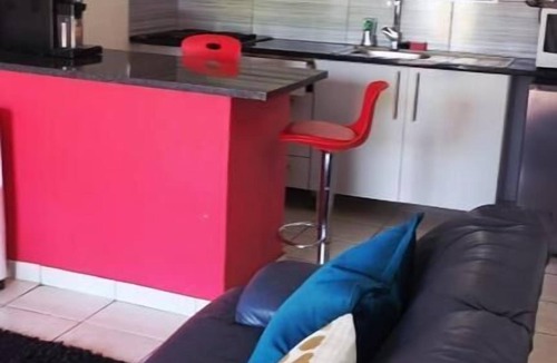 Krugersdorp North House | DreamWest Living Guesthouse
