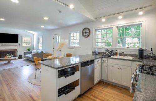 East Hampton North House | Driftwood Cottage by Rove Travel - Serene Cottage
