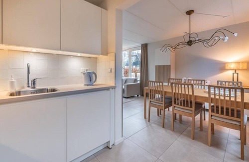 Egmond-Binnen House | Dune Bungalow directly against the dunes for 5 persons. Modern, Warm, Atmospheric, Nature, Walking, Peaceful and quiet, Egmond.