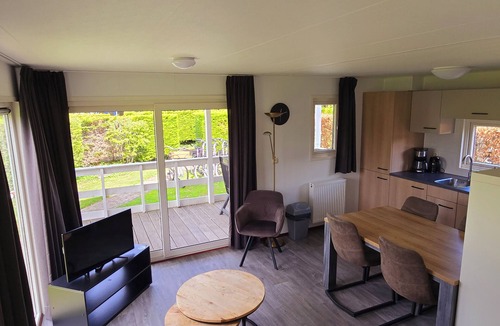 Egmond-Binnen House | Dune Chalet with veranda directly against the dunes for 4 persons