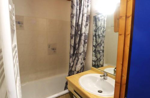 Areches Apartment | Duplex 4/5 pers., centre Arêches-Beaufort, piscine, proche commerces et pistes - FR-1-342-142