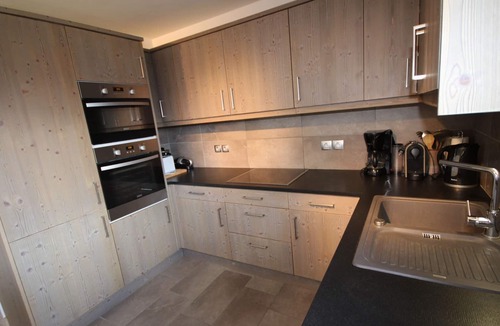 Bisanne 1500 Apartment | Duplex Apt for 8 with Pool and Parking, Les Saisies
