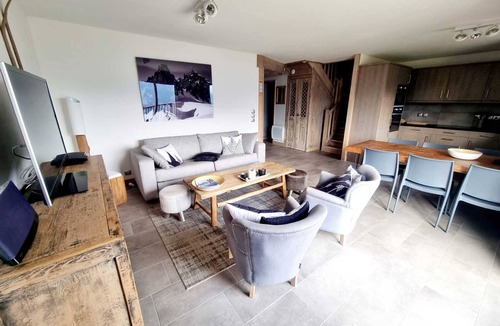 Bisanne 1500 Apartment | Duplex Apt for 8 with Pool and Parking, Les Saisies