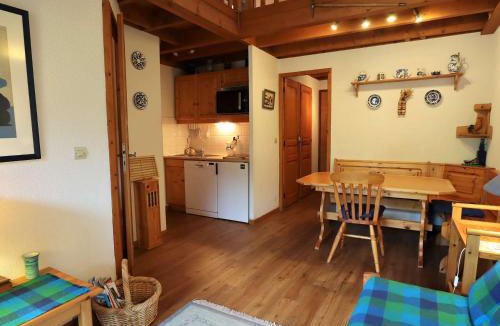 Areches Apartment | Duplex cosy et spacieux avec piscine et balcon proche des pistes pour 4-5 personnes à Arêches-Beaufort - FR-1-342-171