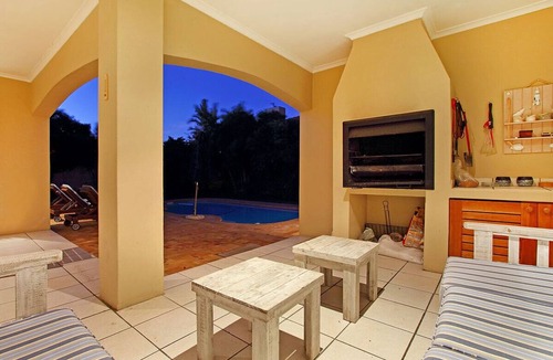 West Beach House | Durham Close 31 - Four Bedroom House, Sleeps 8