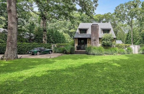 Clearwater Beach House | East Hampton Hideaway w/Automatic Pool Cover