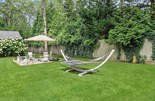 Clearwater Beach House | East Hampton Hideaway w/Automatic Pool Cover