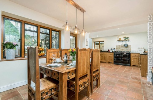 Lower Lemington House | EASTNOR, pet friendly, character holiday cottage in Moreton-In-Marsh