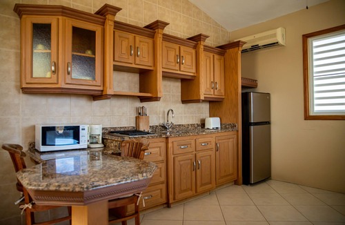 South Hill Villa | Easy Corner Villas